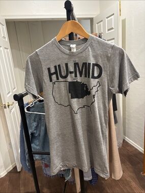 NWOT Tultex Gray HU-MID Midwest Graphic Short Sleeve Tee Size S